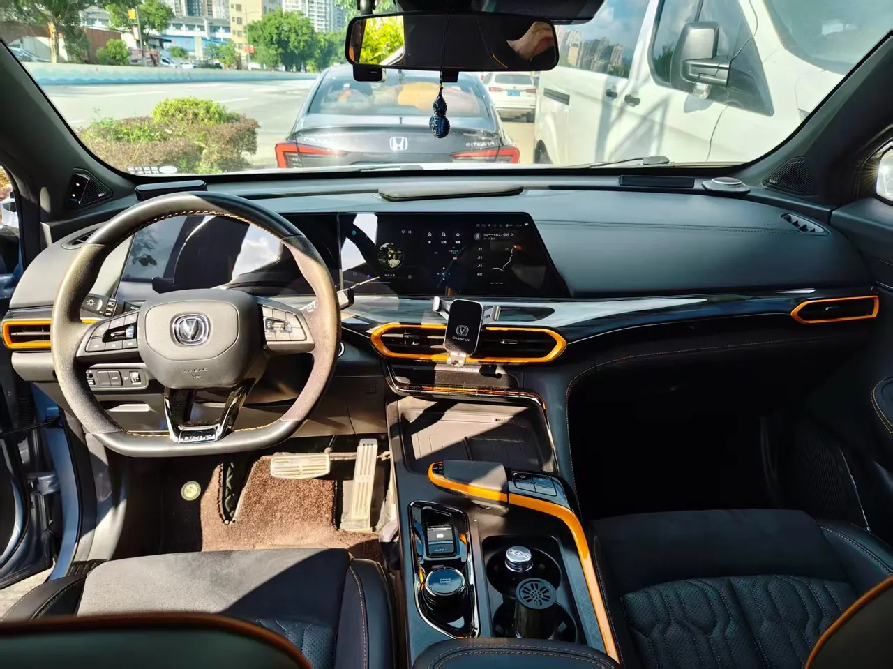 ChangAn 2022 UNI-T 1.5T Sports Flagship Automatic Gear 5