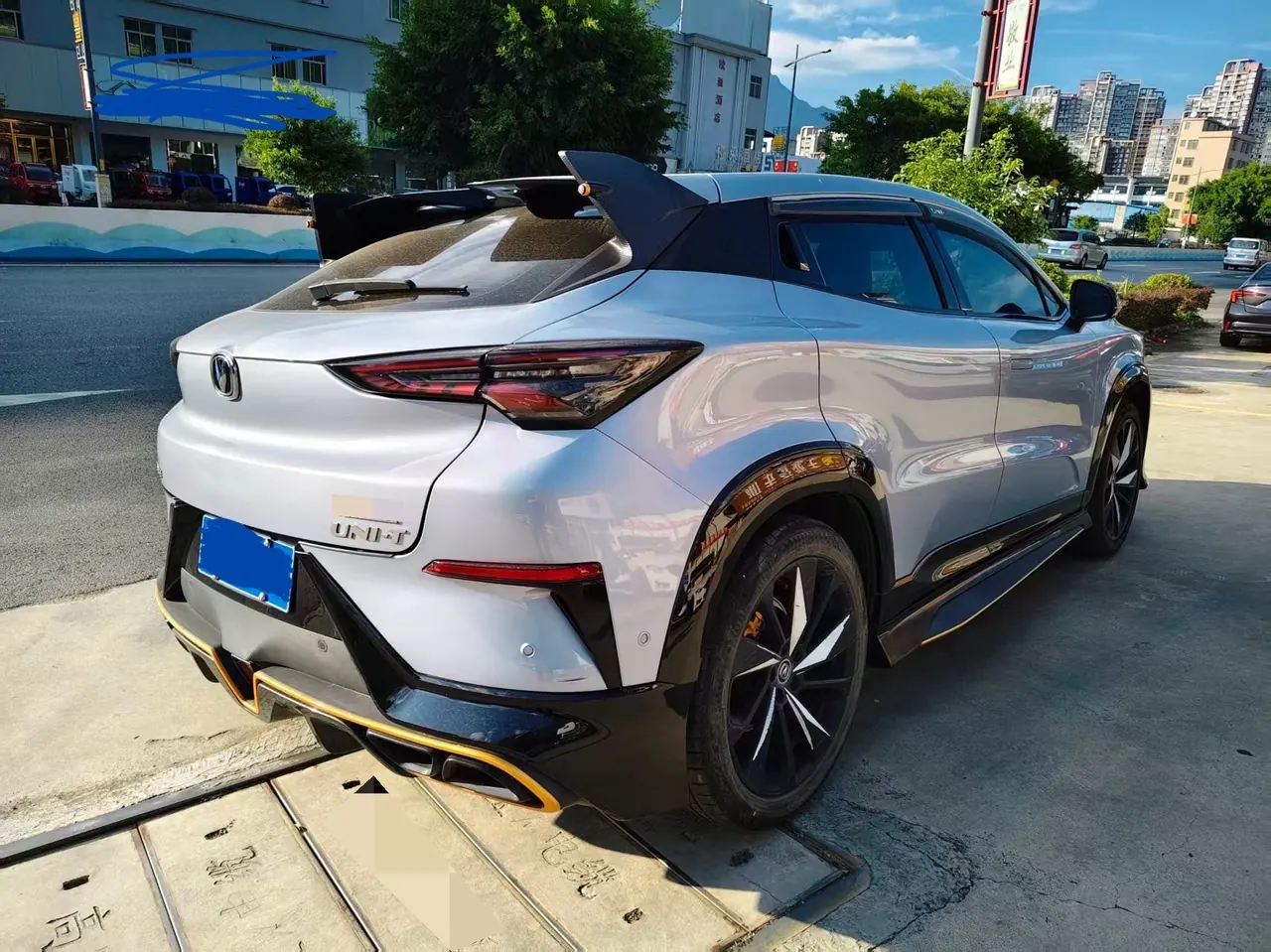 ChangAn 2022 UNI-T 1.5T Sports Flagship Automatic Gear 6