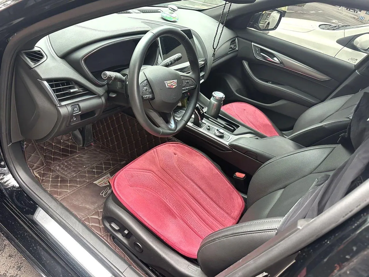 Cadillac 2023 CT5 2.0T 28T Luxury (Standard Edition) Automatic Gear 4