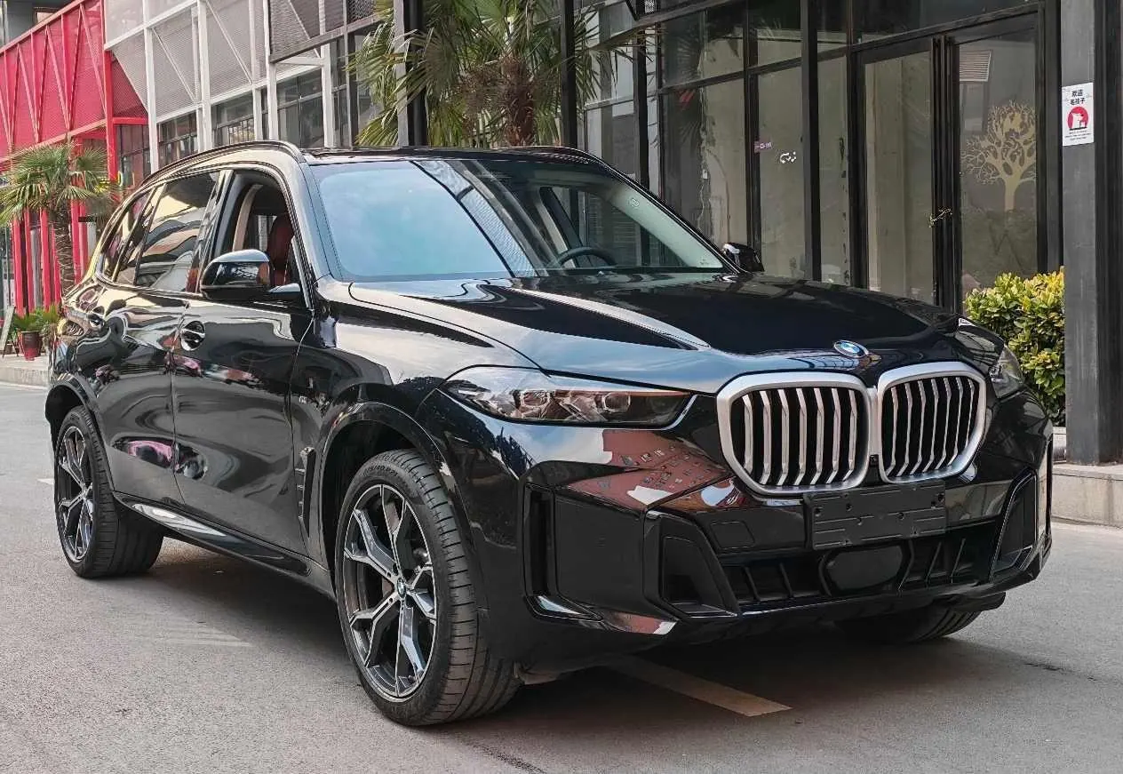 BMW 2023 X5 xDrive30Li 48V 2.0T exclusive m sports obsidian night suit automatic gear 3