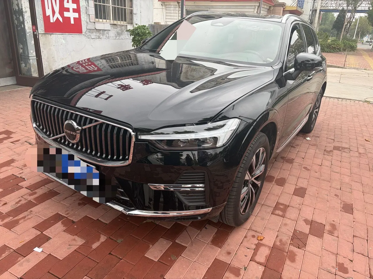 打开图片灯箱:Volvo 2025 XC60 48V 2.0T B5 4-wheel drive Zhiyuan Deluxe Edition Automatic Gear