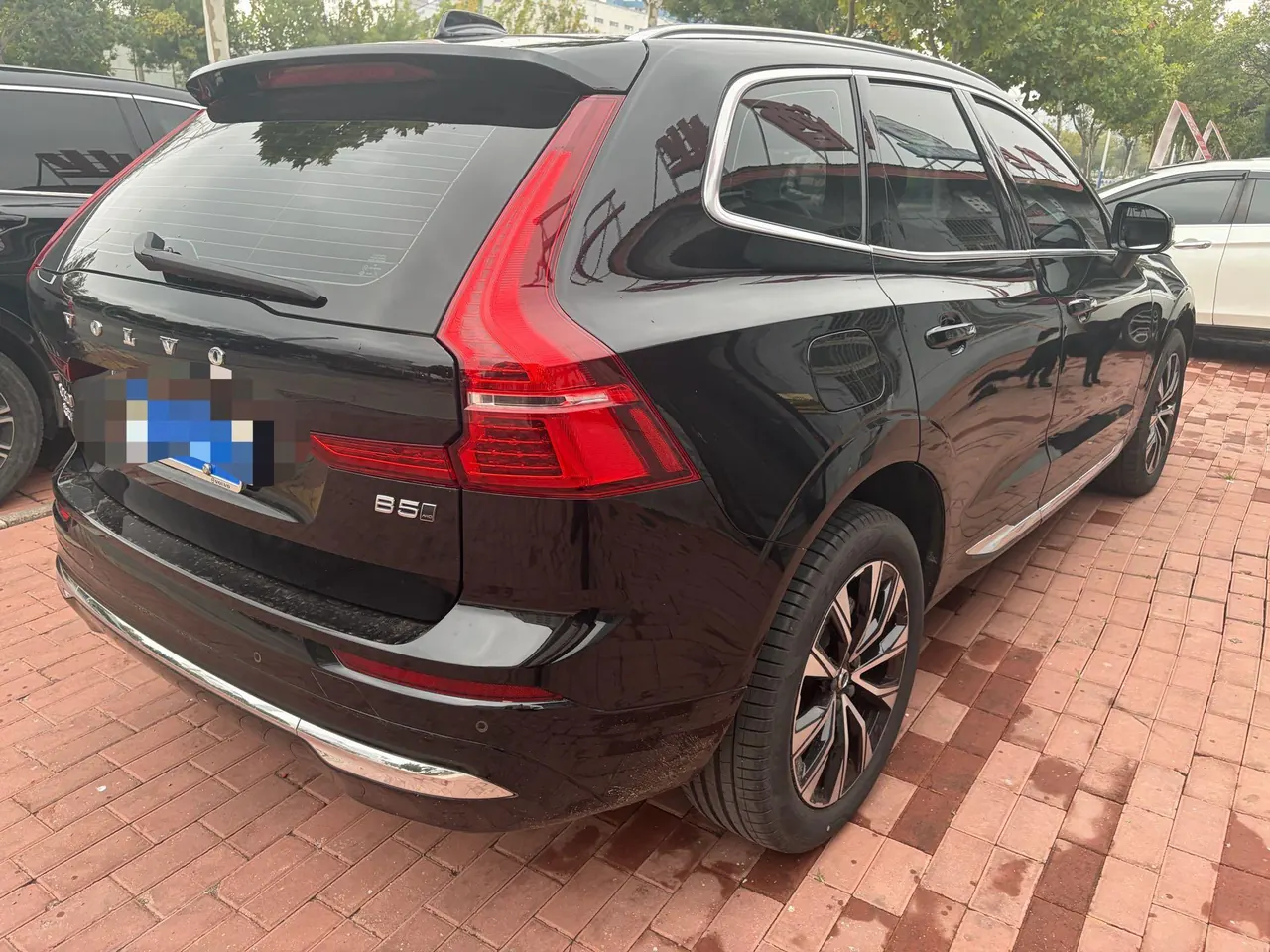 Volvo 2025 XC60 48V 2.0T B5 4-wheel drive Zhiyuan Deluxe Edition Automatic Gear 5