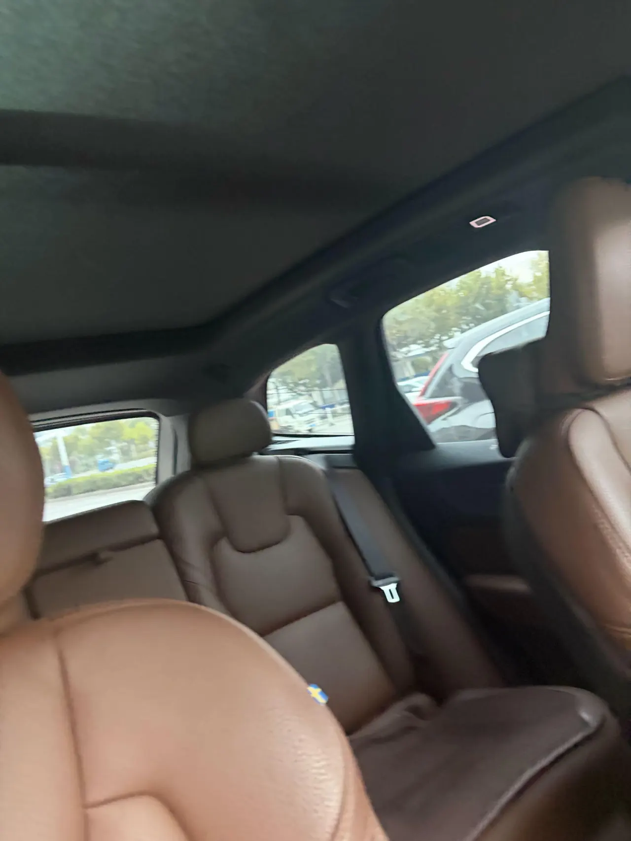 Volvo 2025 XC60 48V 2.0T B5 4-wheel drive Zhiyuan Deluxe Edition Automatic Gear 7