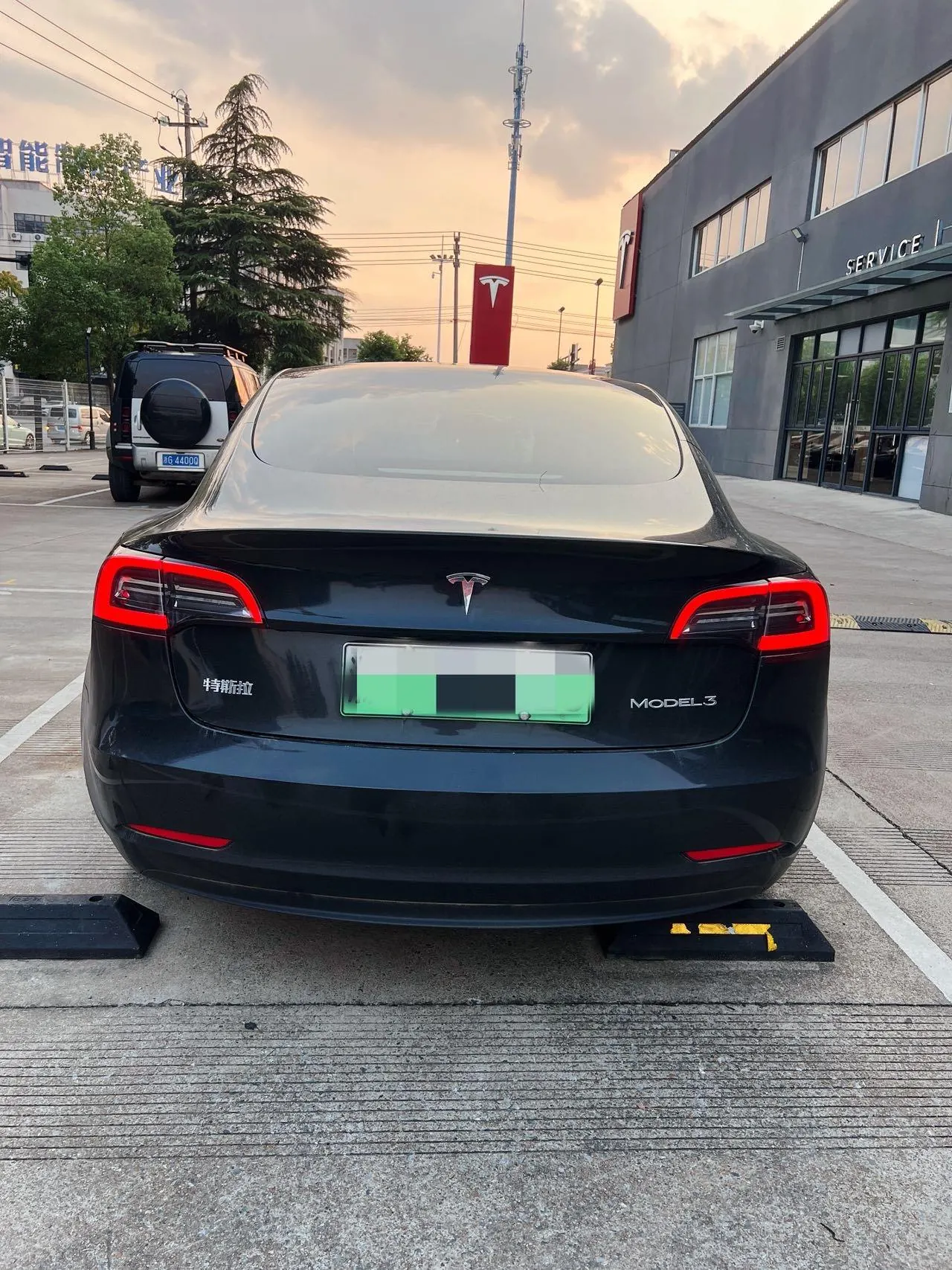 Tesla 2022 Model 3 rear-wheel drive version of automatic transmission 5