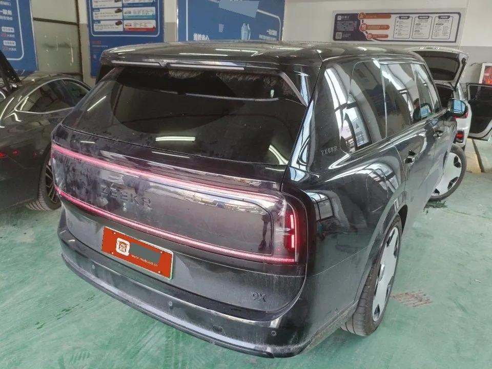 Zeekr 2025 Zeekr 9X 2.0T Hyper Edition 70kWh Automatic Gear 3