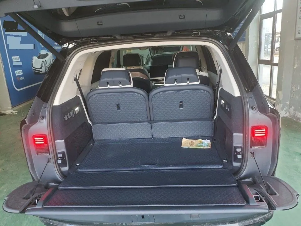 Zeekr 2025 Zeekr 9X 2.0T Hyper Edition 70kWh Automatic Gear 8