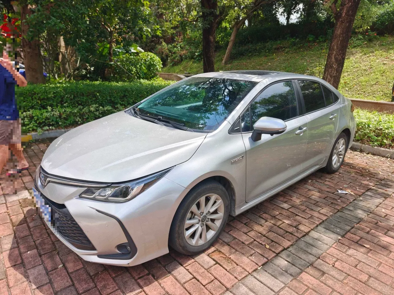 Open image lightbox: Toyota 2023 Corolla Double Engine 1.8 Stepless Intelligent Electric Hybrid Elite Automatic Gear