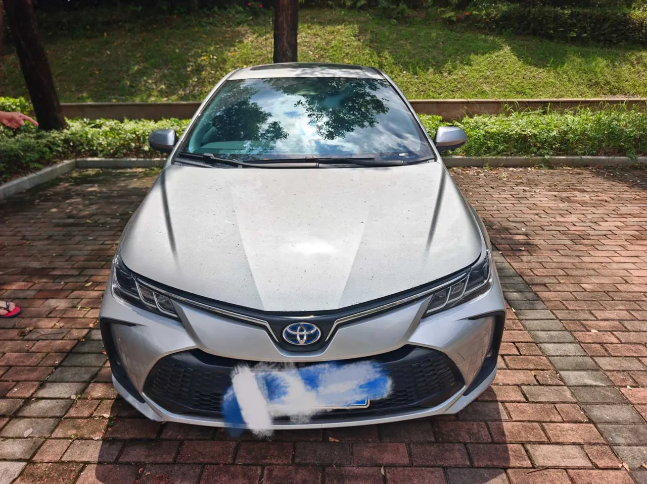 Toyota 2023 Corolla Double Engine 1.8 Stepless Intelligent Electric Hybrid Elite Automatic Gear 2
