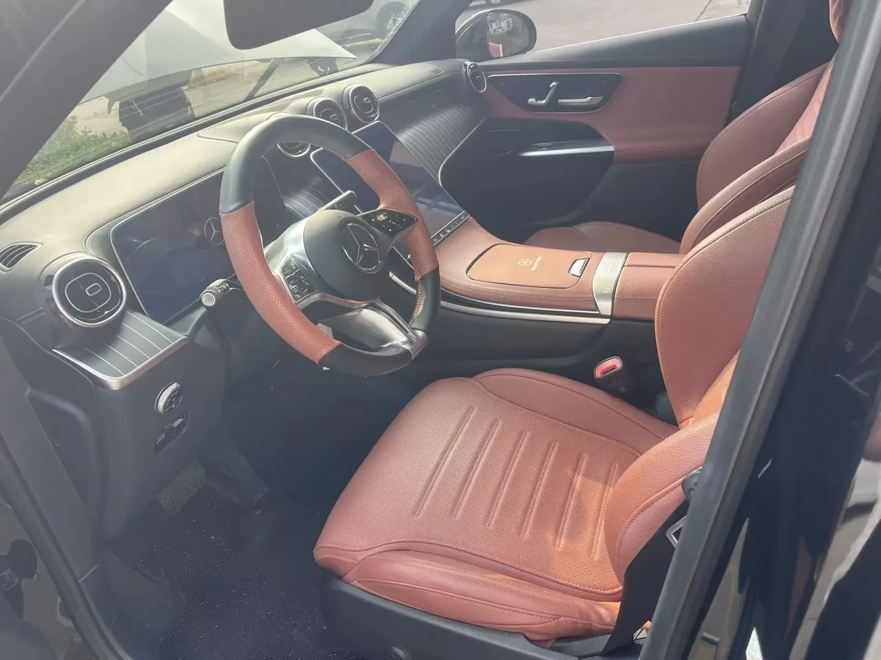Mercedes Benz 2023 GLC 260 L 4MATIC 48V 2.0T Dynamic 5-seat Automatic Gear 4