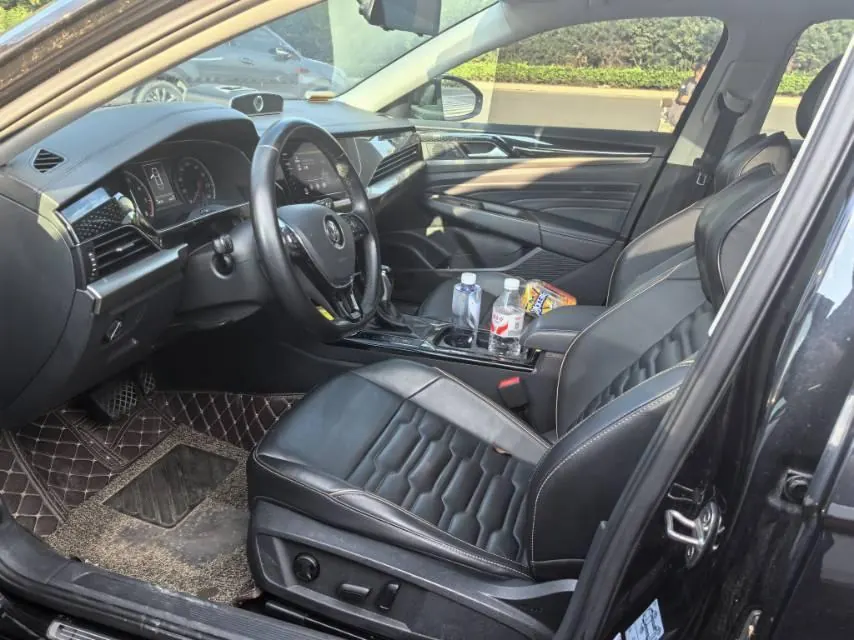 Volkswagen 2020 Passat 2.0TSI 330TSI Elite Edition Automatic 3