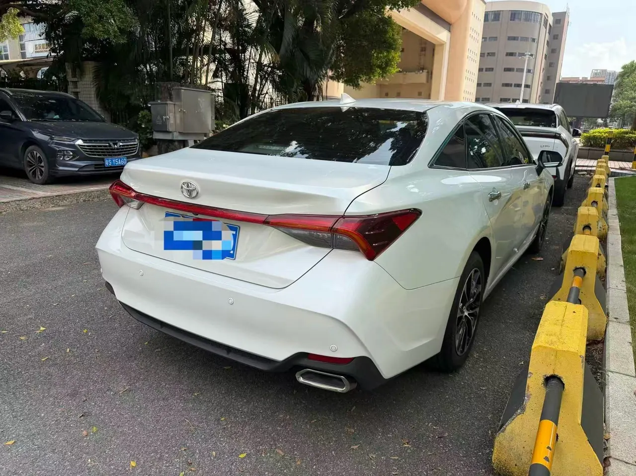Toyota 2023 Asian Dragon 2.0 Stepless Deluxe Edition Automatic Gear 5