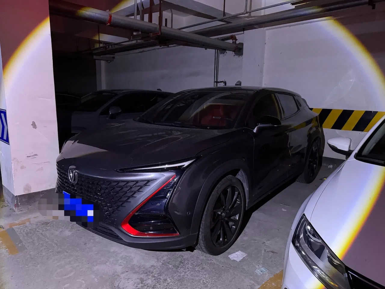 Open image lightbox: ChangAn 2020 UNI-T 1.5T honorable automatic gear