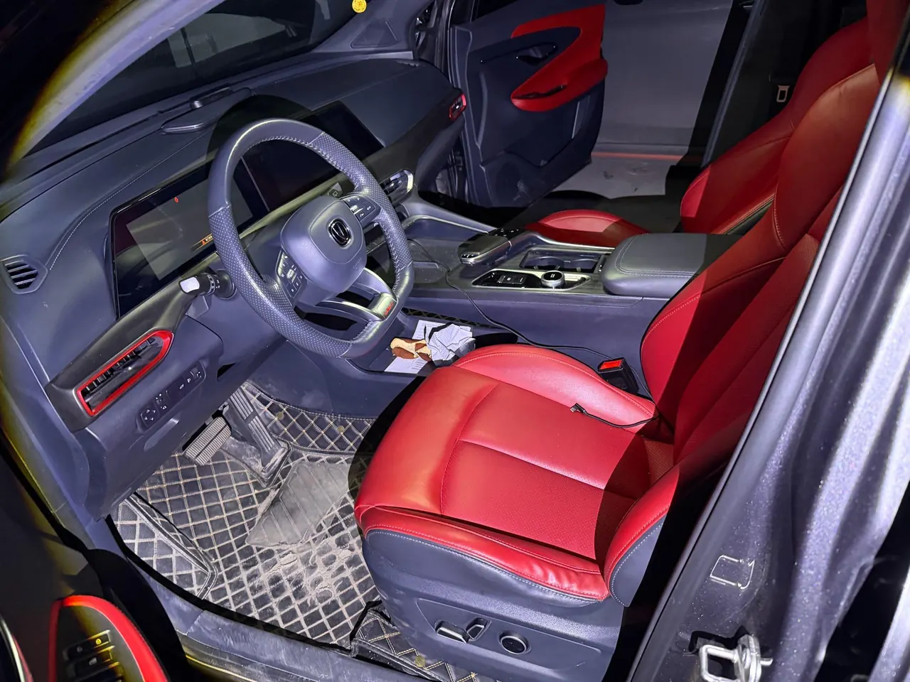 ChangAn 2020 UNI-T 1.5T honorable automatic gear 4