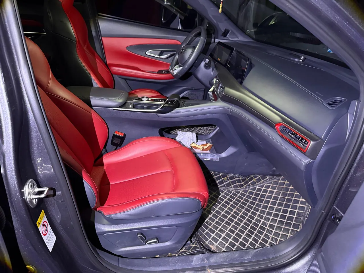 ChangAn 2020 UNI-T 1.5T honorable automatic gear 8