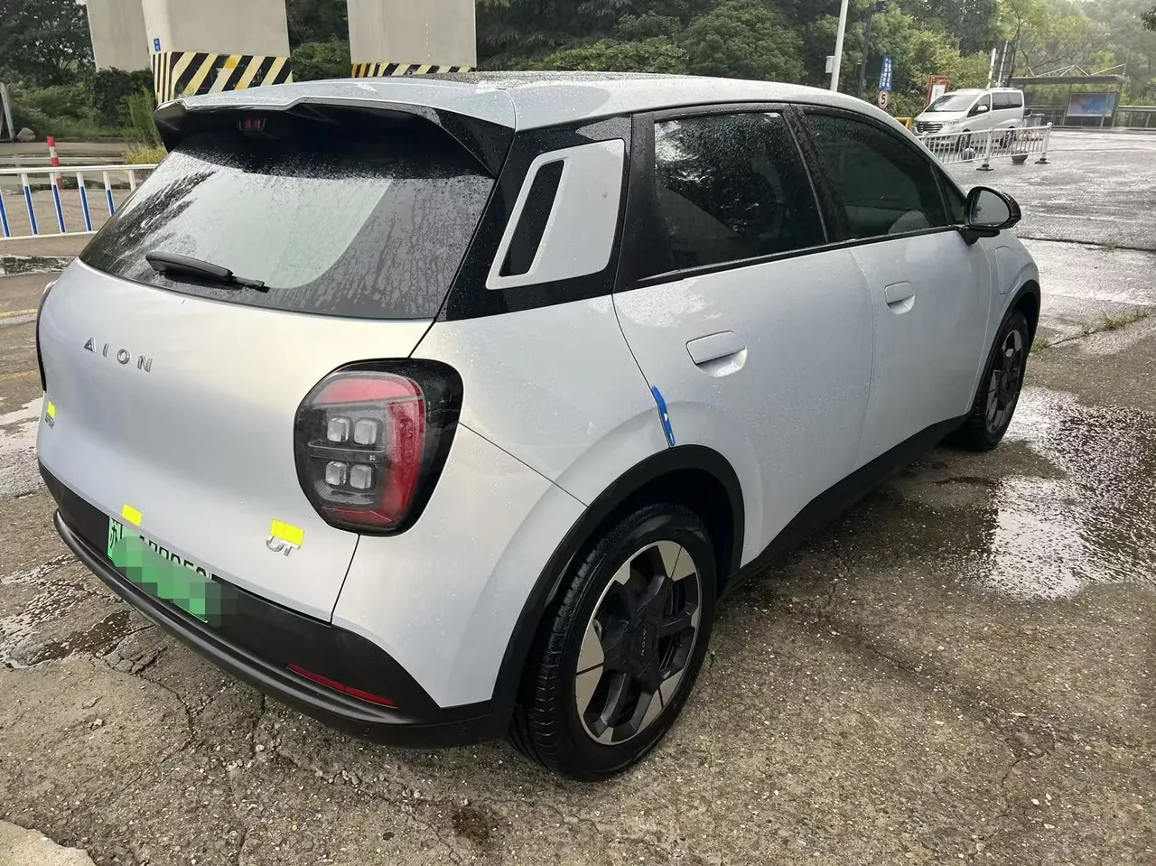 GAC Aion 2025 AION UT 420 Smart Edition Automatic Gear 4