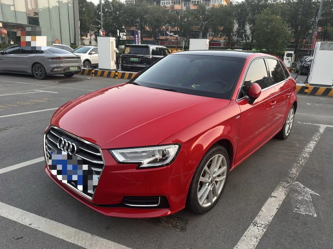 Открыть галерею: Audi 2020 A3 Sportback 1.4TFSI 35TFSI aggressive automatic gear