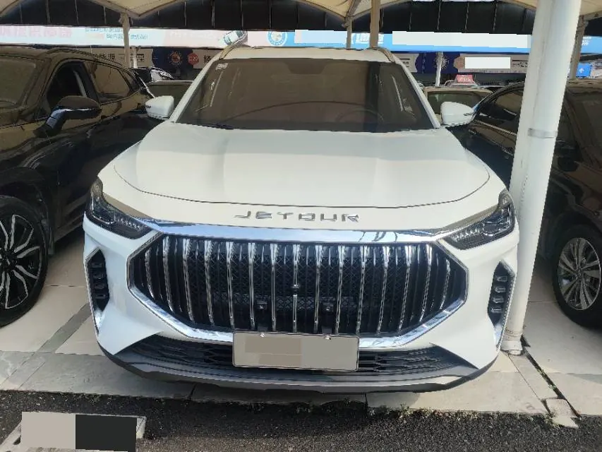 Jetour 2025 X70 PLUS 1.5T Deluxe Surging Edition 5-seat Automatic Gear 2