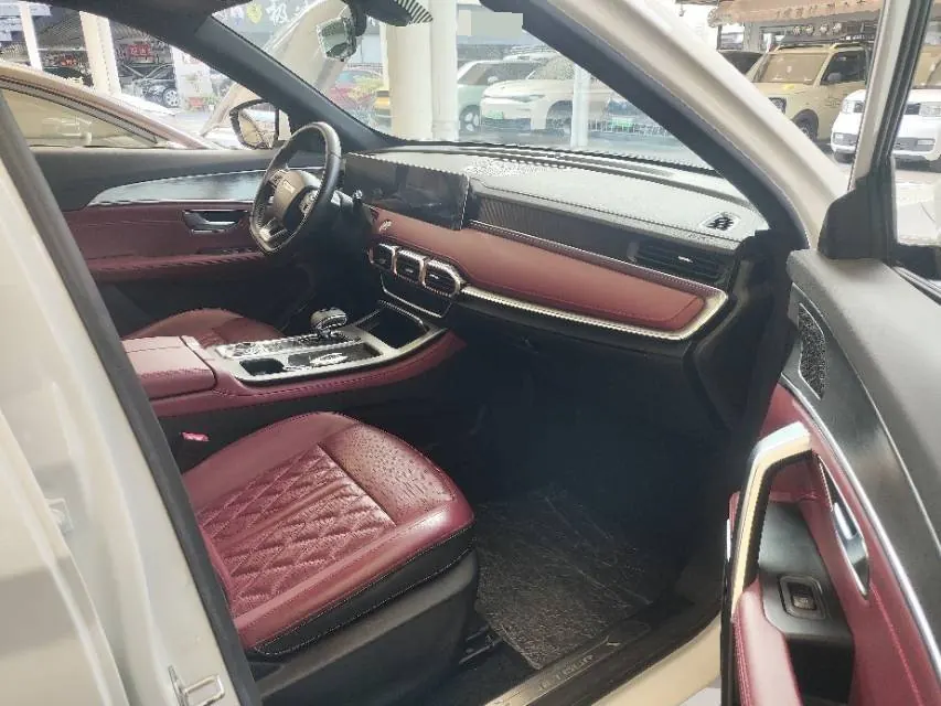 Jetour 2025 X70 PLUS 1.5T Deluxe Surging Edition 5-seat Automatic Gear 4