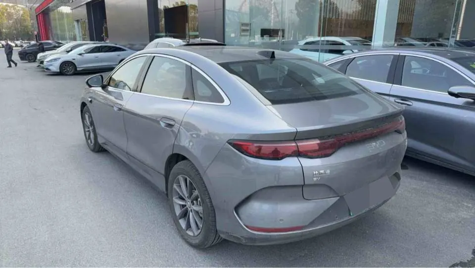 BYD 2025 Qin L EV 545KM Excellent Automatic Gear 3