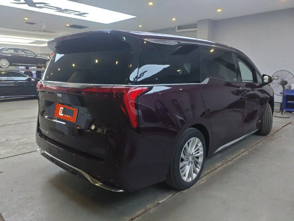 Buick 2023 Century 48V 2.0T Yunshi Edition 7-seat Automatic Gear 2
