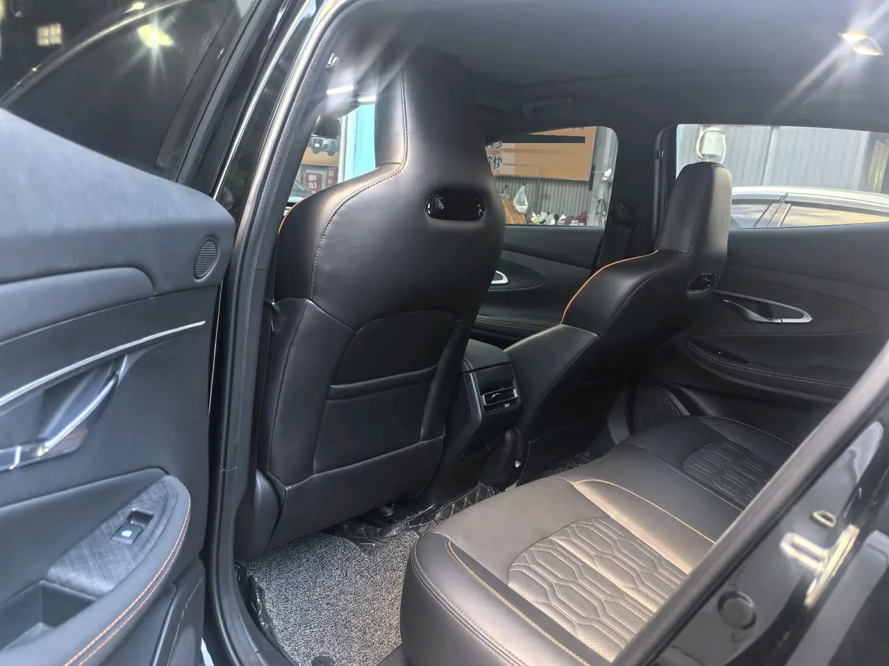 ChangAn 2022 UNI-T 1.5T honorable automatic gear 3