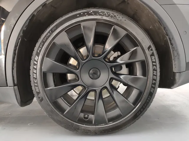 Tesla 2021 Model Y long endurance all-wheel drive version automatic transmission 7
