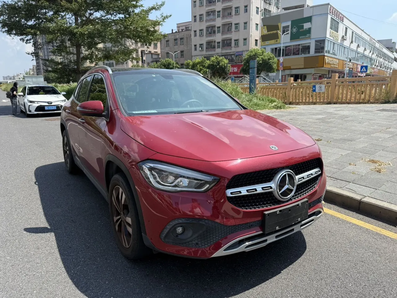 Mercedes Benz 2020 GLA 200 1.3T automatic gear 3