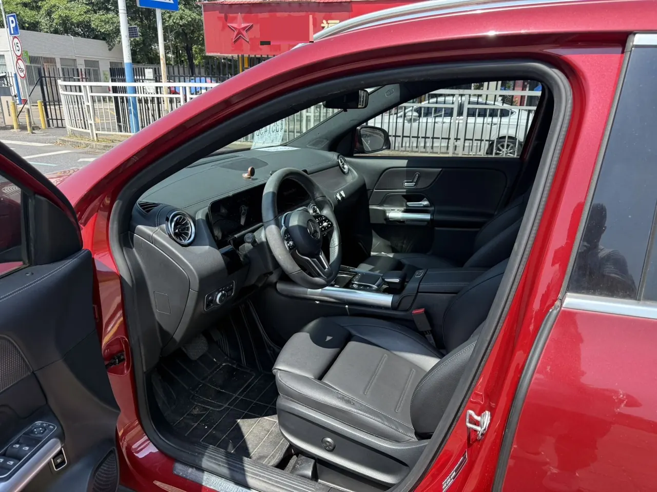 Mercedes Benz 2020 GLA 200 1.3T automatic gear 5