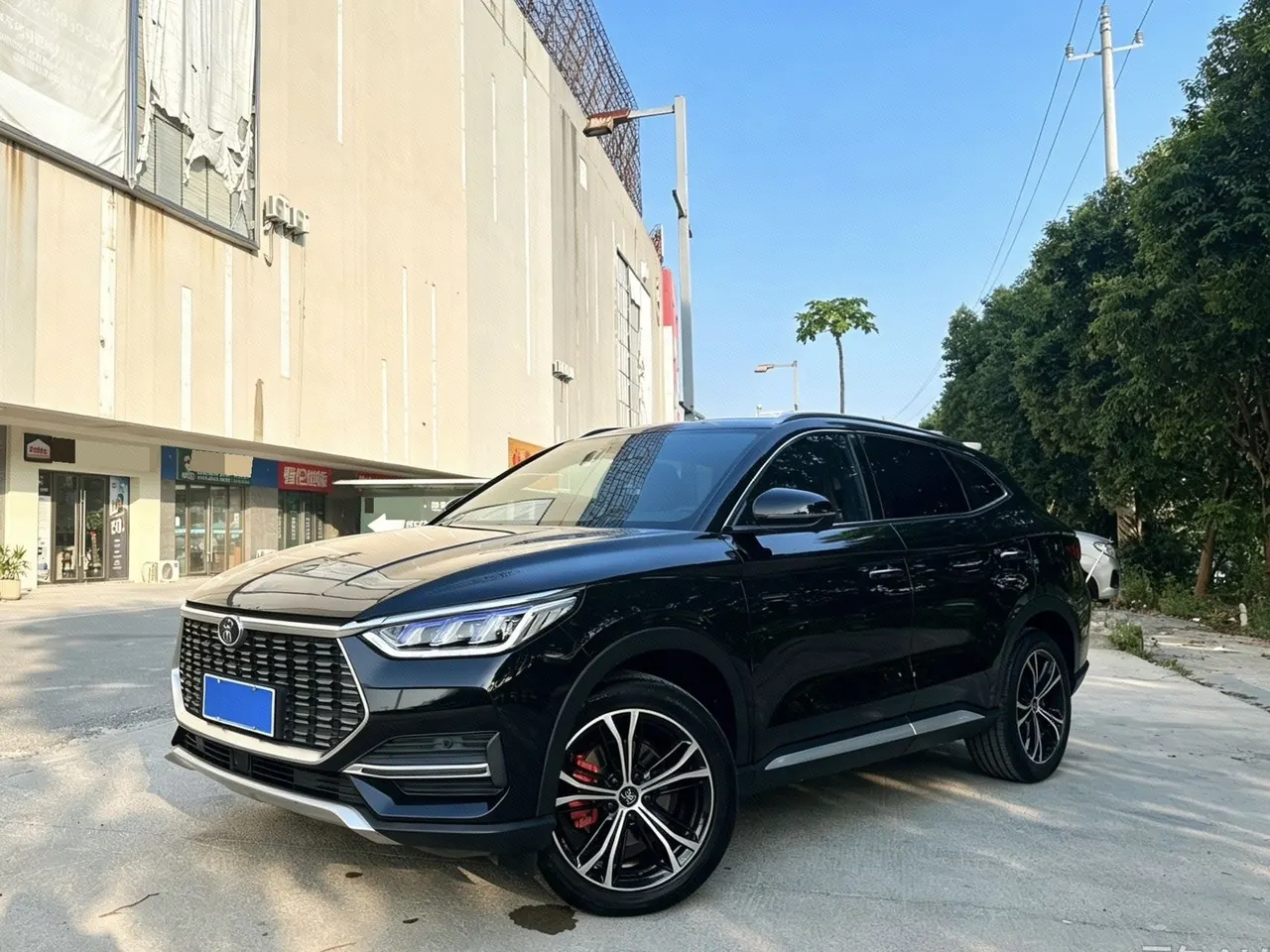 Open image lightbox: BYD 2020 Song PLUS 1.5T Flagship Automatic Gear