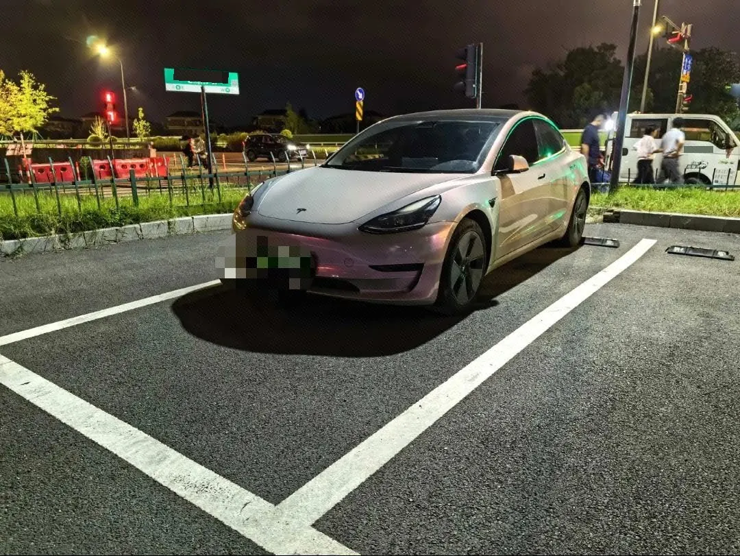 Открыть галерею: Tesla 2021 Model 3 Standard Endurance Rear Drive Upgraded Automatic Gear