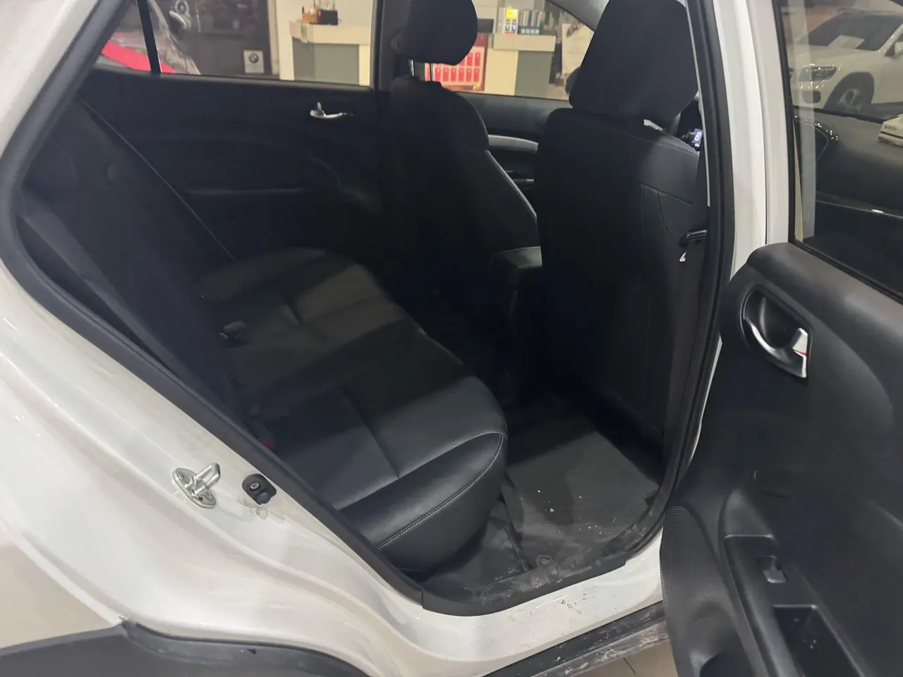 Kia 2021 Yi Run 1.4 Stepless Sunroof Automatic Transmission 3