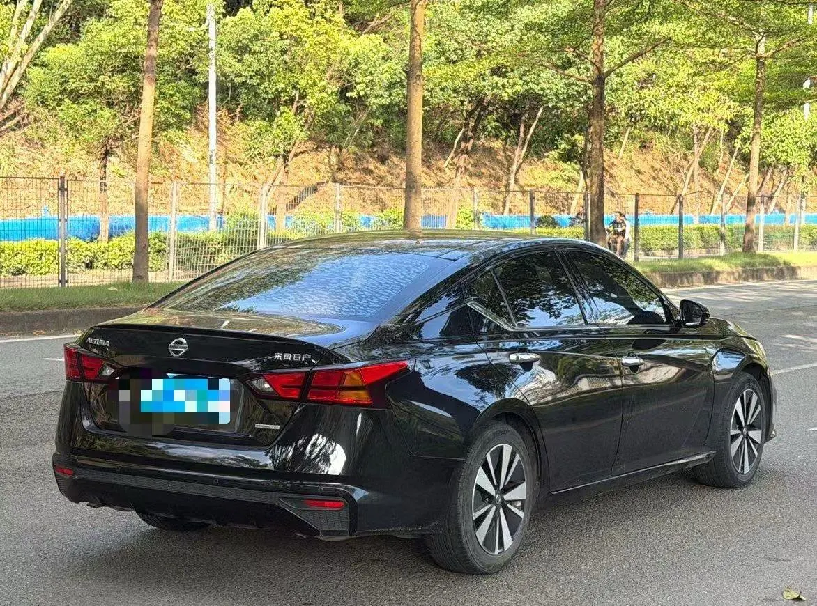 Nissan 2021 Teana 2.0 Stepless XL Comfort Edition Automatic Gear 3