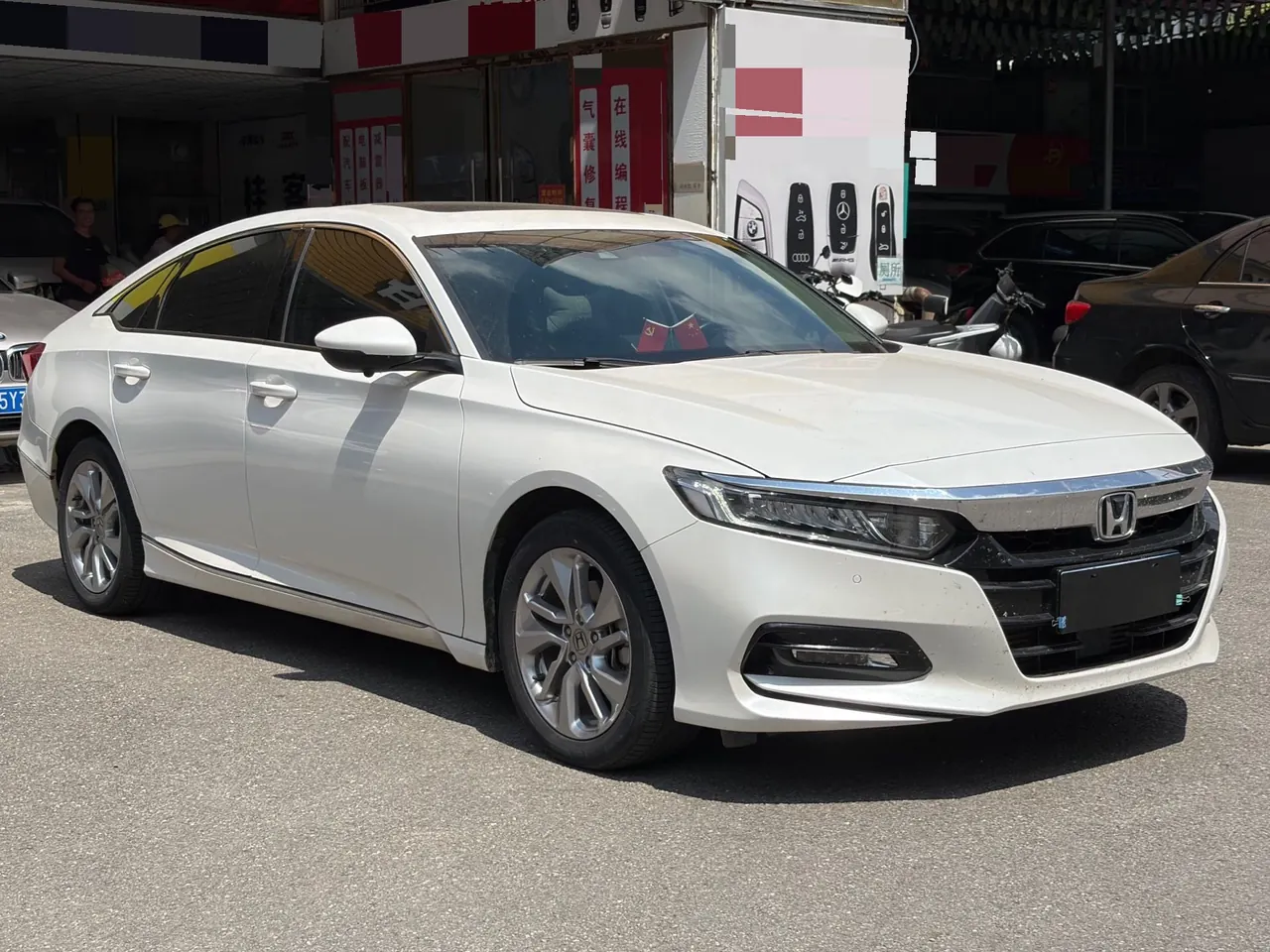 Honda 2021 10th Generation Accord 1.5T Stepless 260TURBO Luxury Star Limited Edition Automatic Gear 3