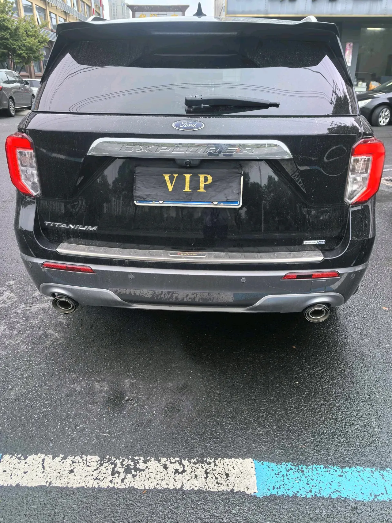 Ford 2020 Explorer 2.3T EcoBoost 285 Four-wheel Drive Titanium Edition 6-seat Automatic Gear 5