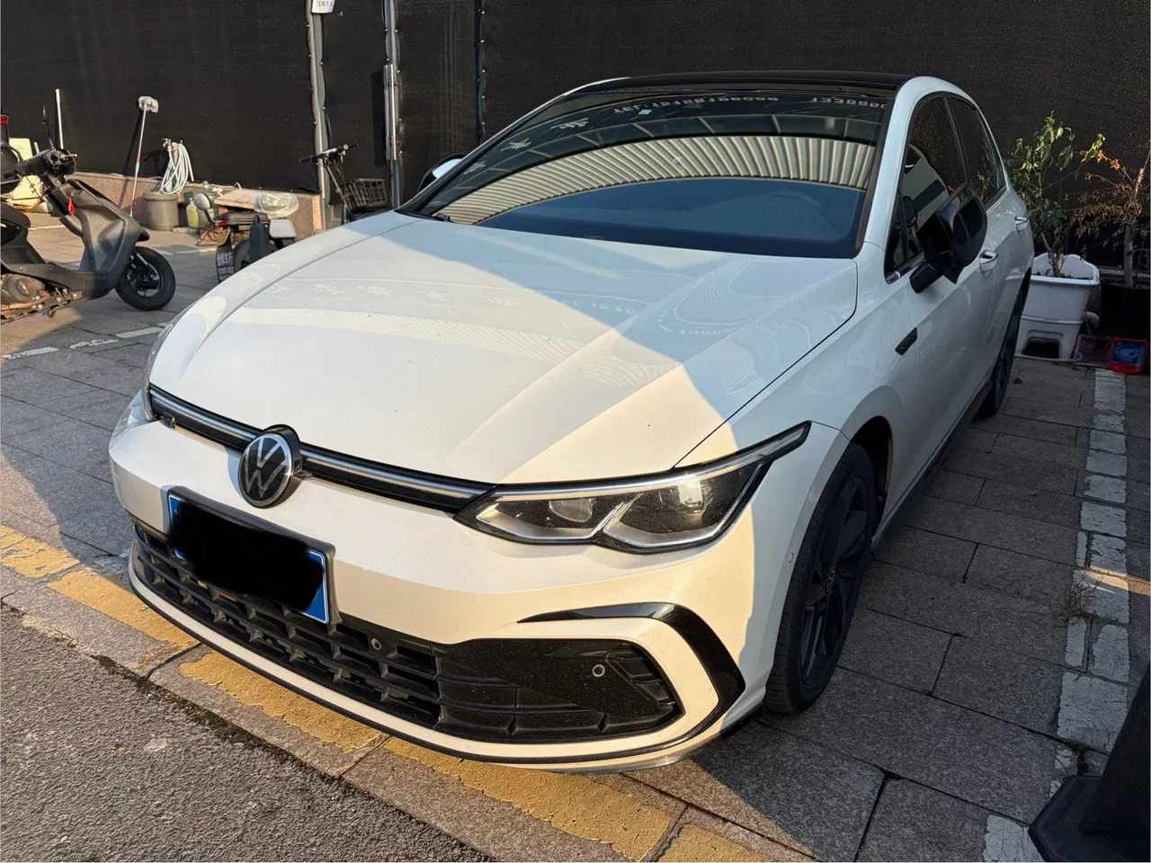 Open image lightbox: Volkswagen 2021 Golf 8 R-Line 1.4TSI 280TSI Automatic