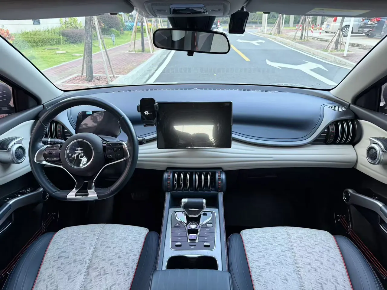 BYD Yuan PLUS 2022 Yuan PLUS 430KM Honorable Automatic Gear 9