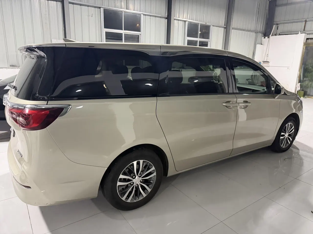 Buick 2021 GL8 ES Lu Zun 2.0T 653T Exclusive Automatic Gear 8