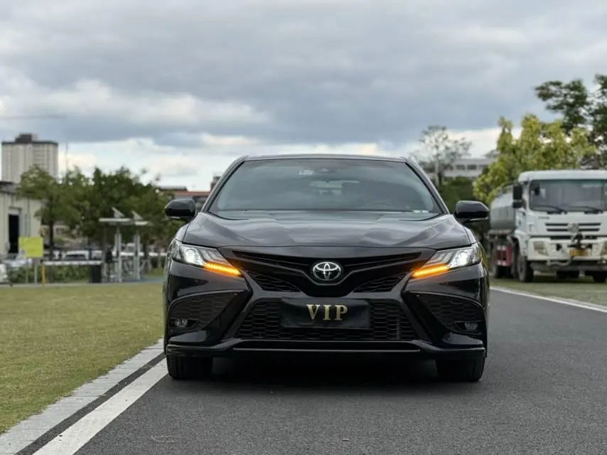 Toyota 2022 Camry 2.0S Stepless Knight Edition Automatic Gear 2