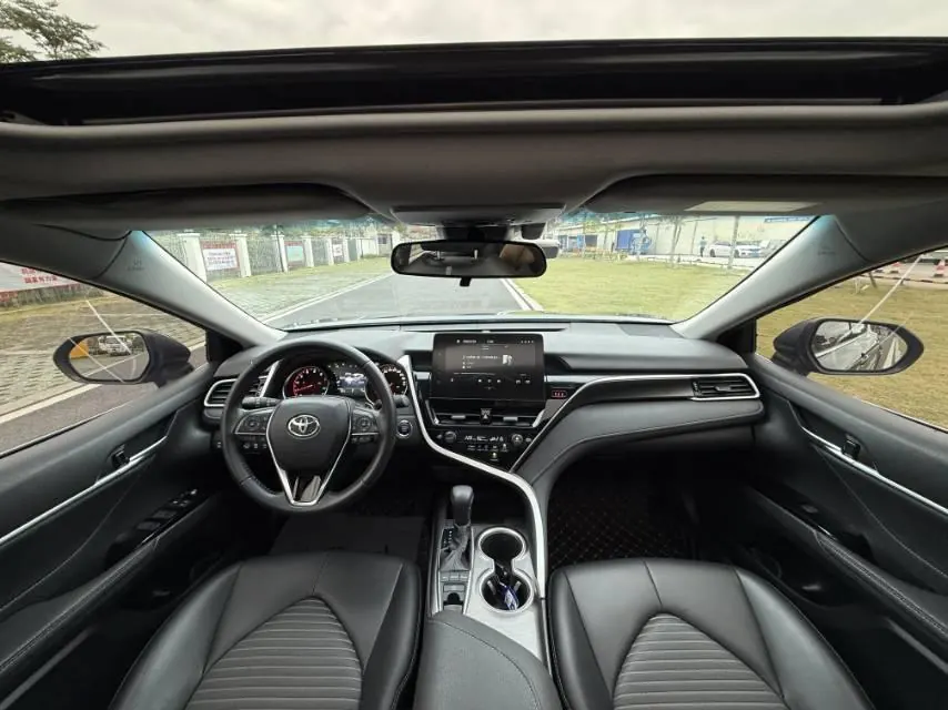Toyota 2022 Camry 2.0S Stepless Knight Edition Automatic Gear 4