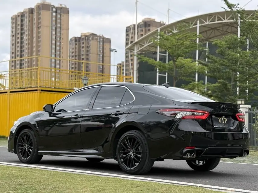 Toyota 2022 Camry 2.0S Stepless Knight Edition Automatic Gear 9
