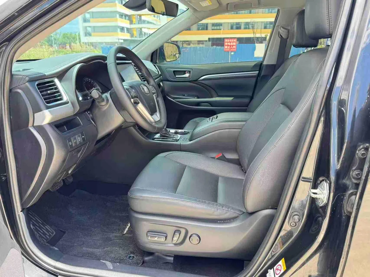 Toyota 2021 Highlander 2.0T 4-wheel drive Premium Edition 7-seat Automatic Gear 4