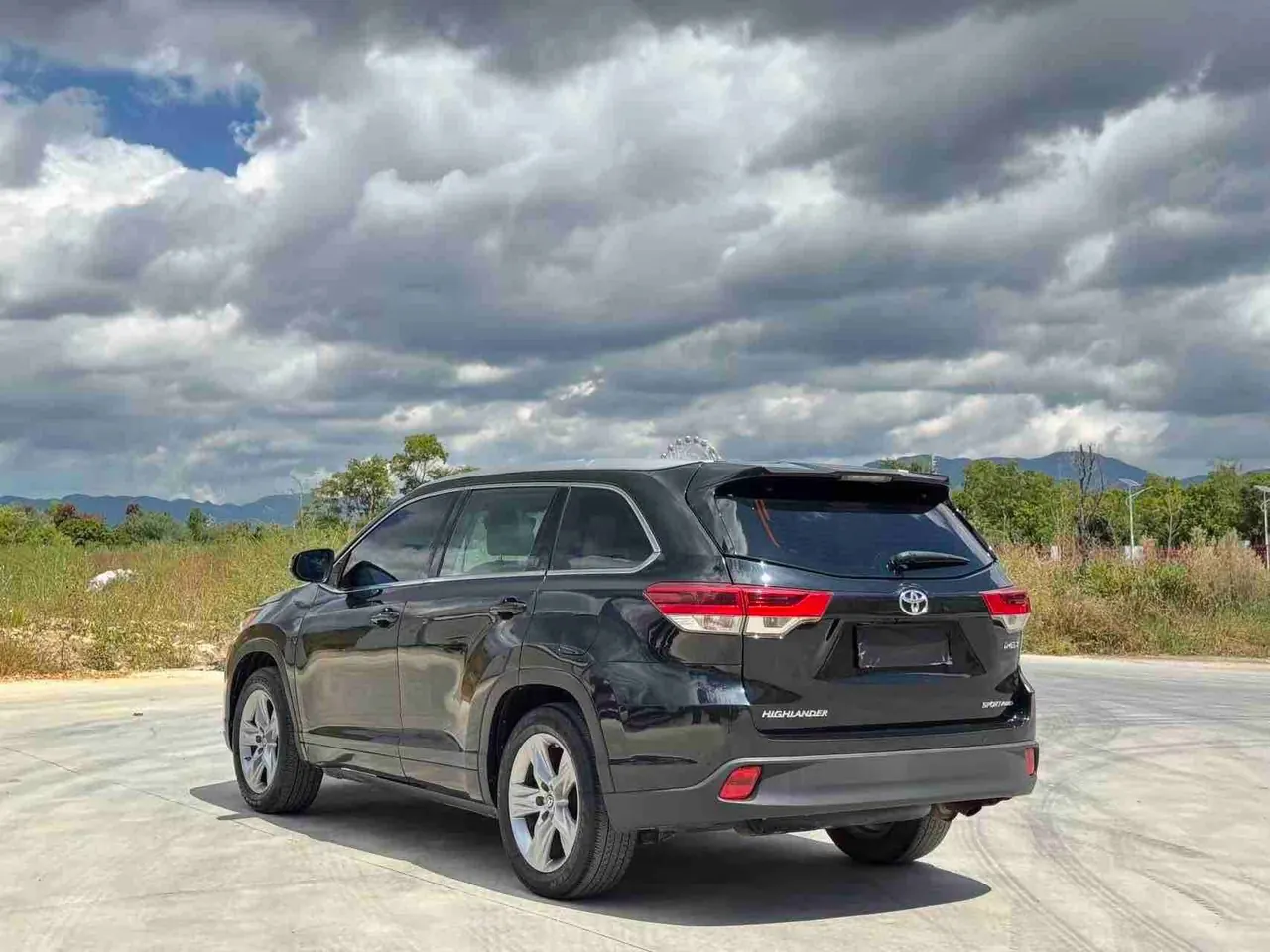 Toyota 2021 Highlander 2.0T 4-wheel drive Premium Edition 7-seat Automatic Gear 8