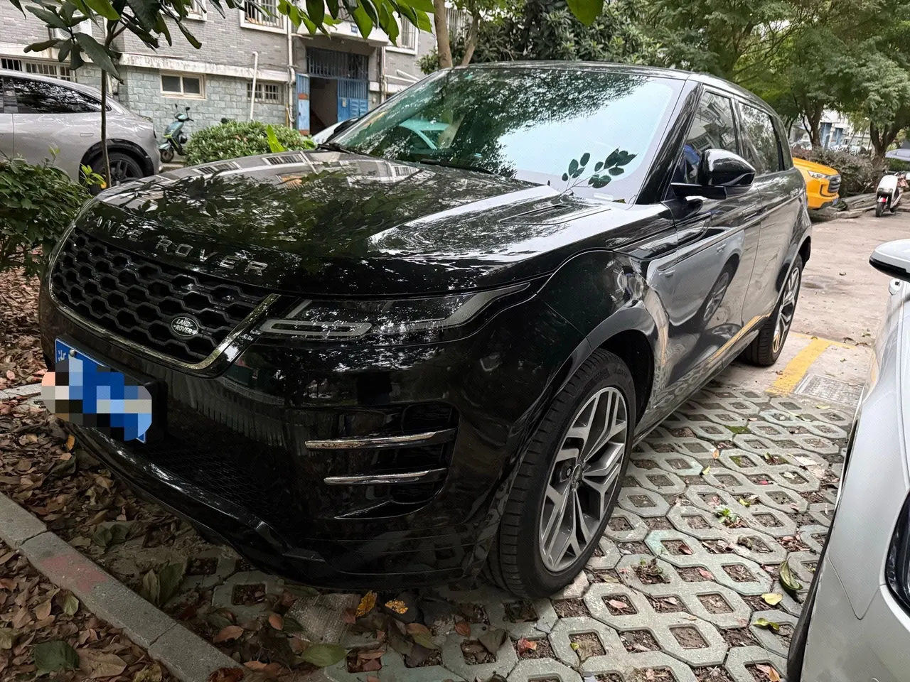Open image lightbox: Land Rover 2021 Range Rover Aurora L 48V 2.0T 249PS R-Dynamic S Performance Edition Automatic Gear