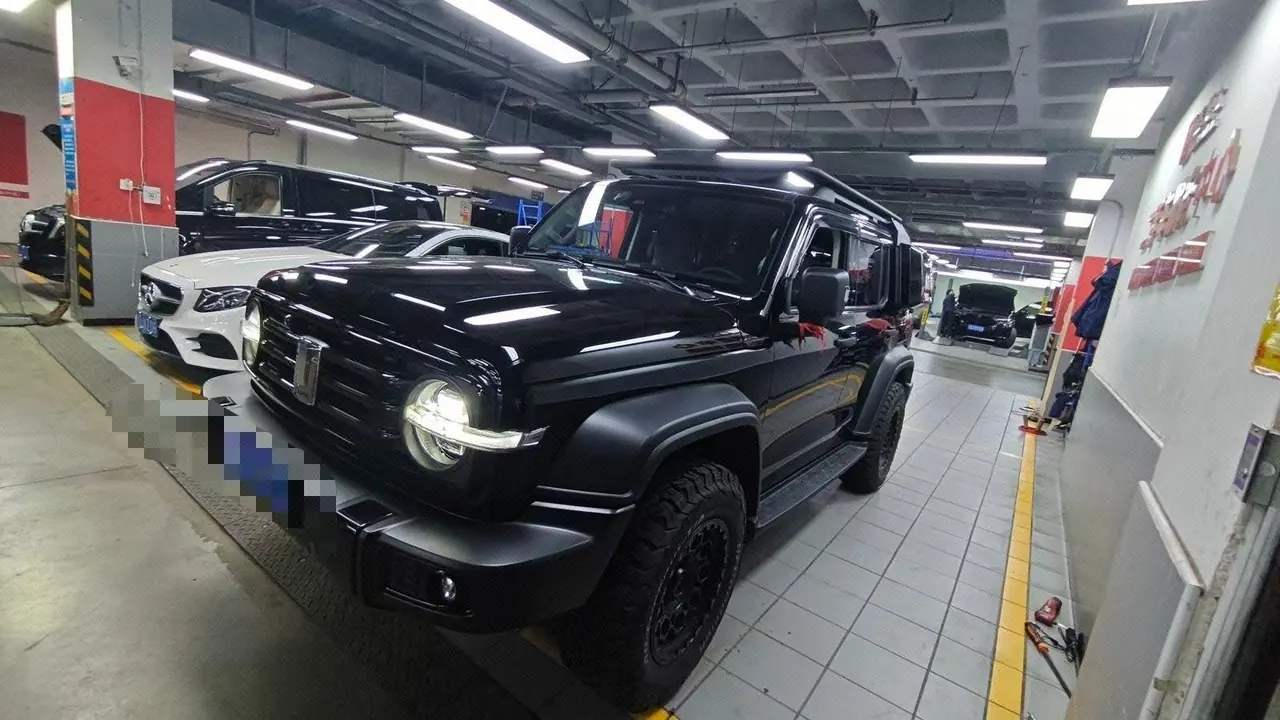 Открыть галерею: Tank 2021 Tank 300 2.0T Off-road Conqueror Automatic