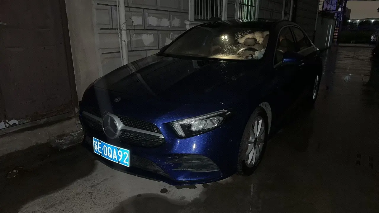 打开图片灯箱:Mercedes Benz Class A 2020 A 200 L 1.3T Fashion (Modified) Automatic Gear