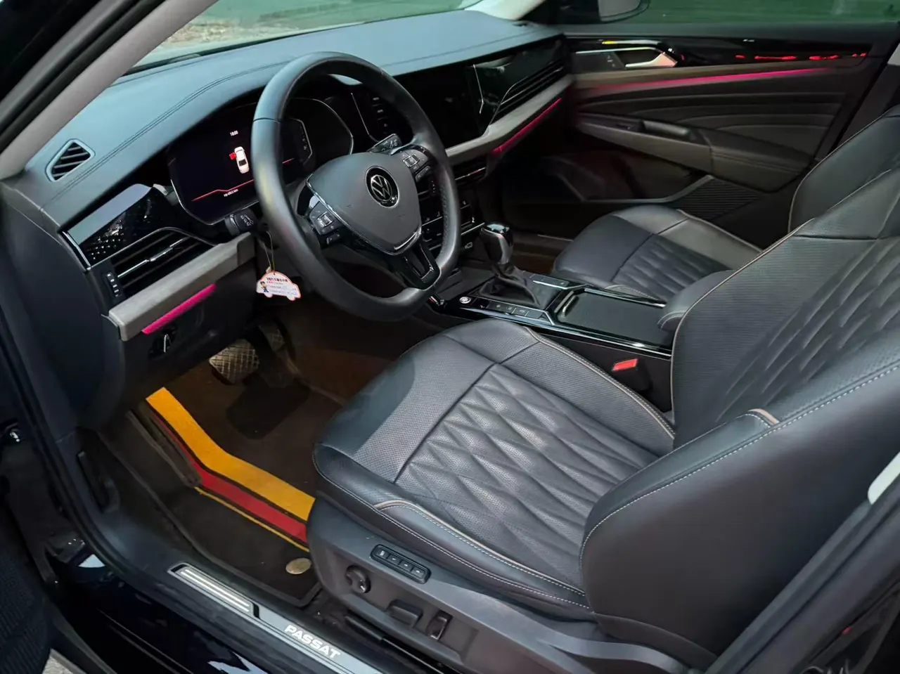Volkswagen 2020 Passat 2.0TSI 330TSI Elite Edition Automatic 3