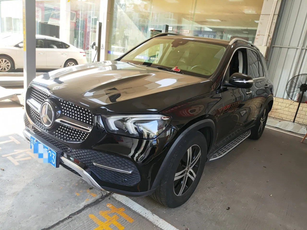 打开图片灯箱:Mercedes Benz GLE (Imported) 2020 GLE 350 4MATIC 2.0T Fashion Special Edition (Revised) Automatic Gear
