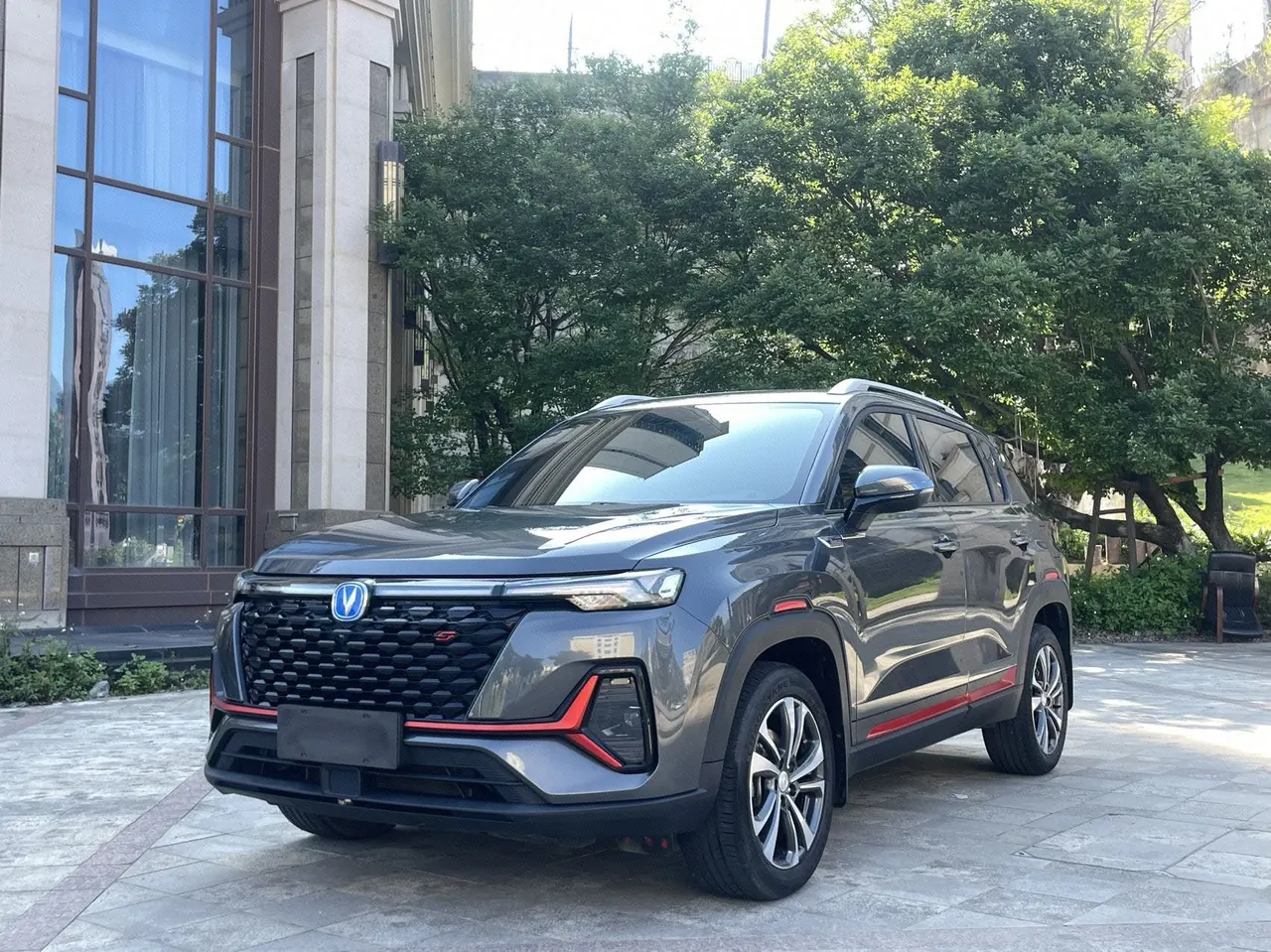 Open image lightbox: ChangAn 2021 CS35 PLUS 1.4T Modified Blue Whale NE Luxury Automatic Gear