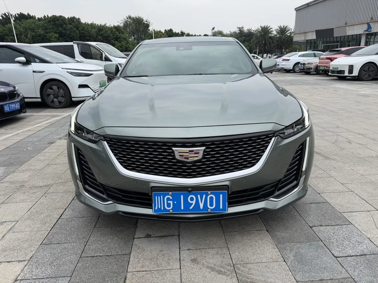 Cadillac 2023 CT5 2.0T 28T Luxury (Standard Edition) Automatic Gear 2