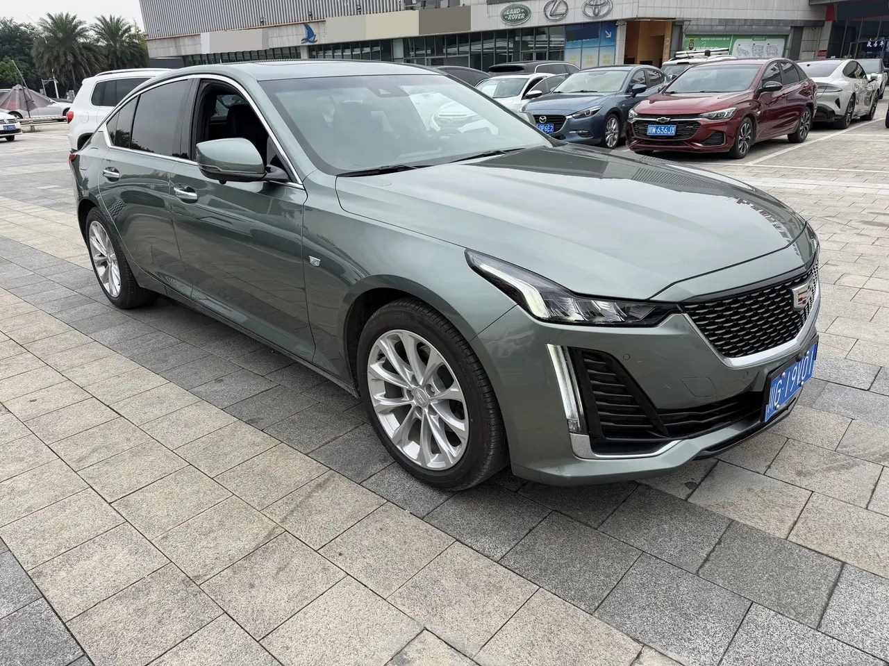 Cadillac 2023 CT5 2.0T 28T Luxury (Standard Edition) Automatic Gear 3
